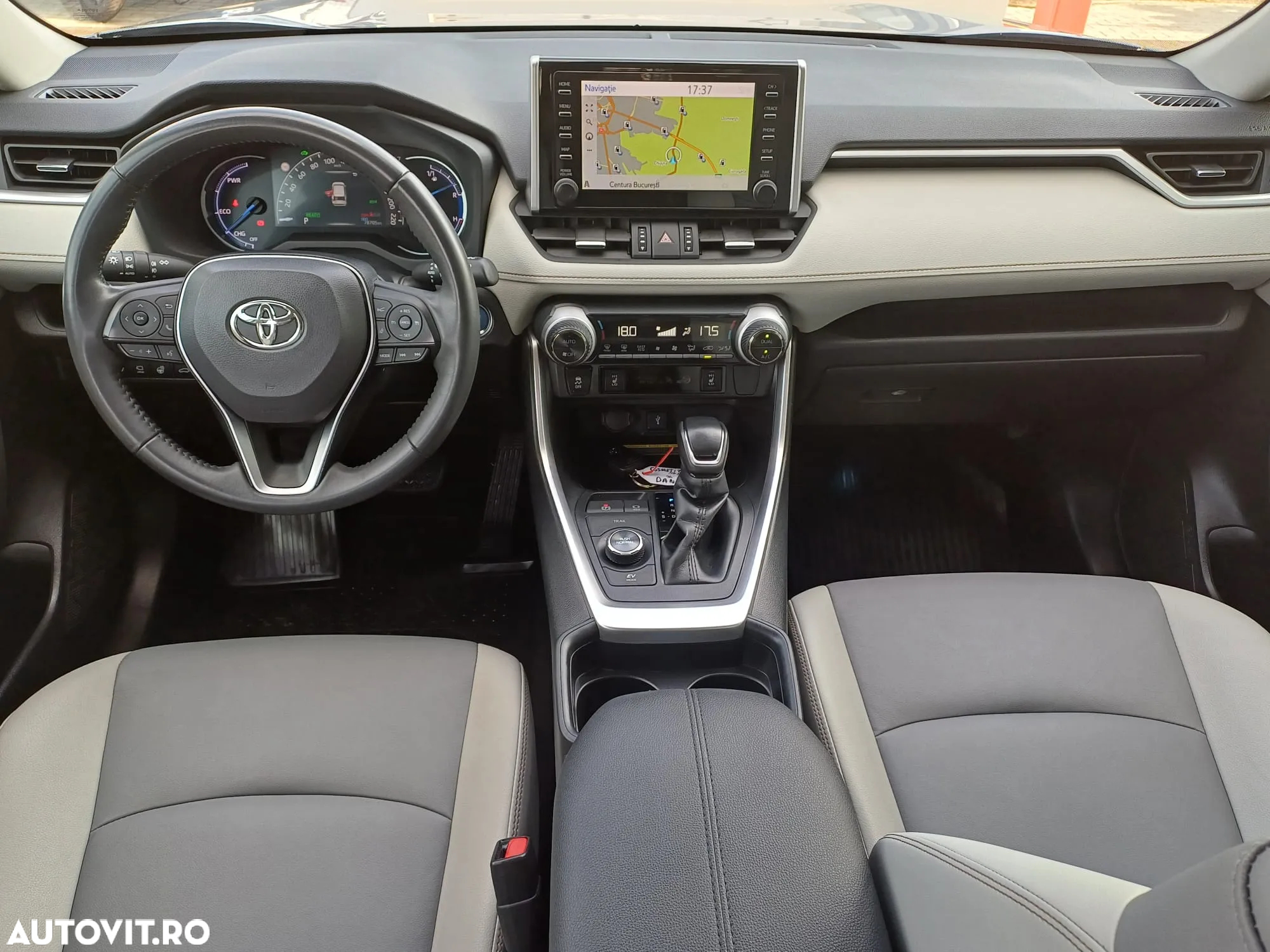 Toyota RAV4 2.5 Hybrid VVT-iE 4x4 Luxury - 11