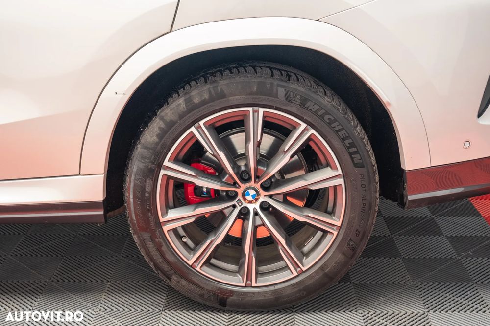 BMW X6 xDrive40i AT MHEV - 15