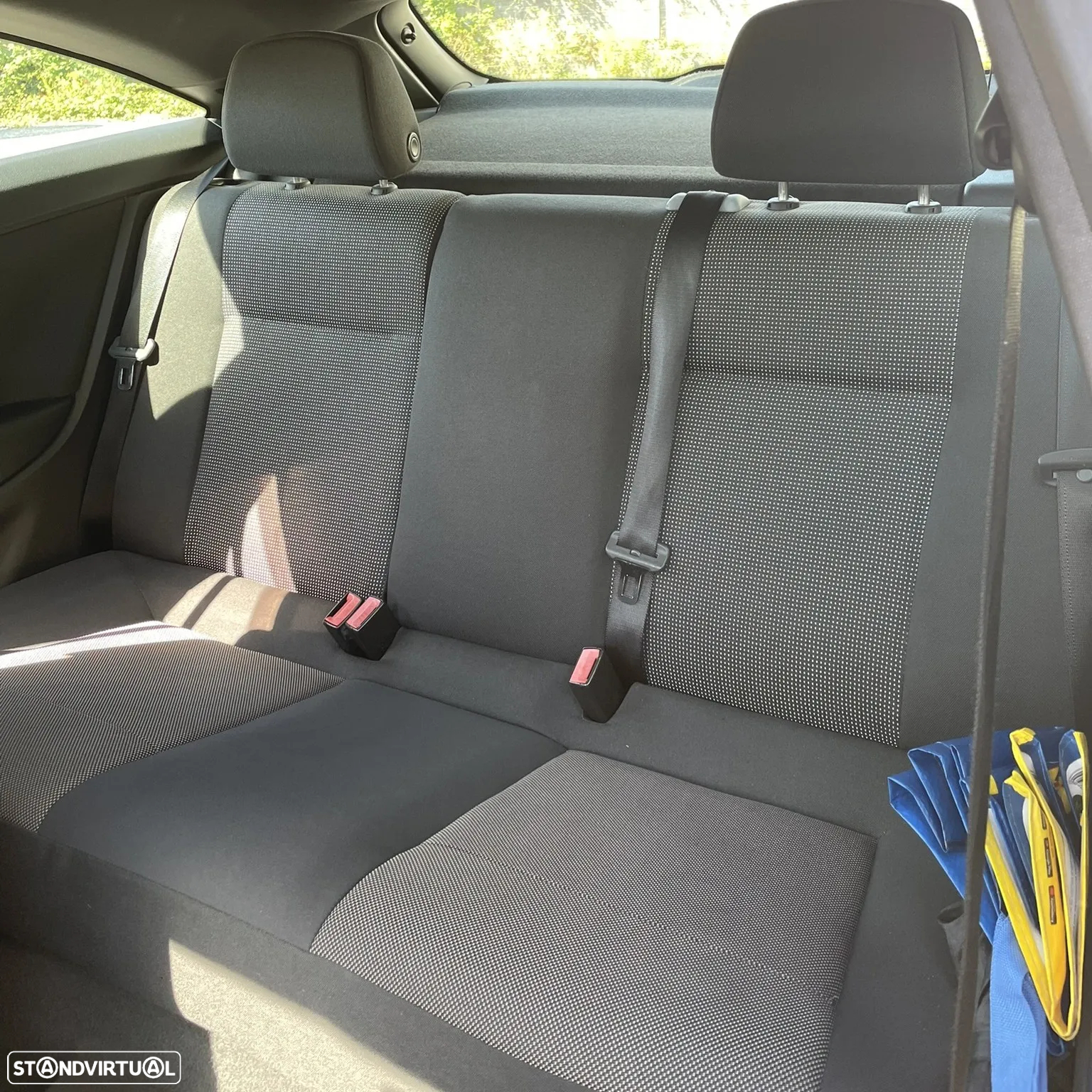 Opel Astra GTC 1.3 CDTi - 9