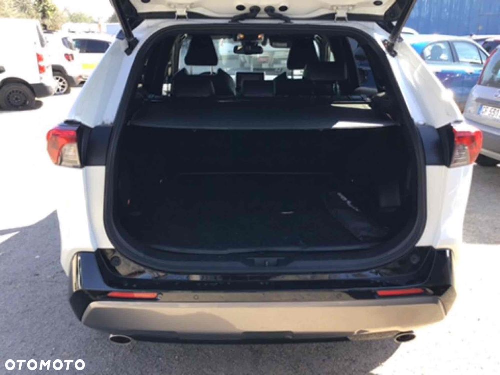 Toyota RAV4 - 9