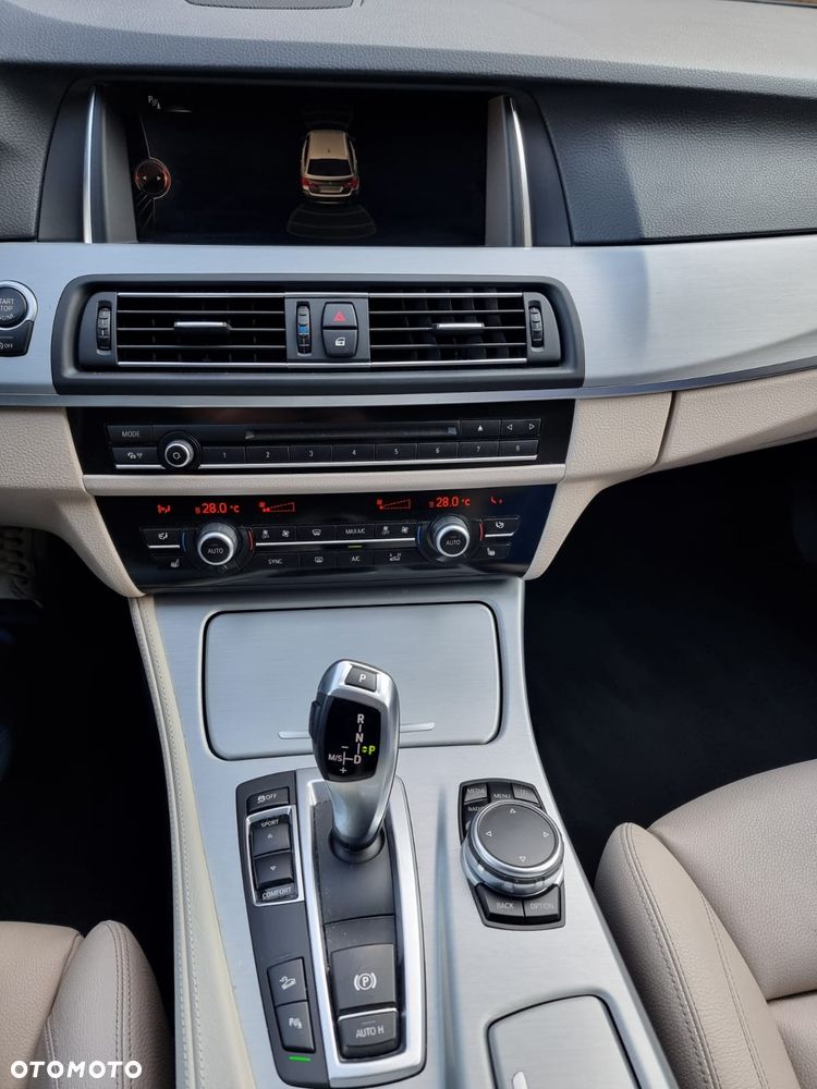 BMW Seria 5 520d xDrive Sport Line - 8