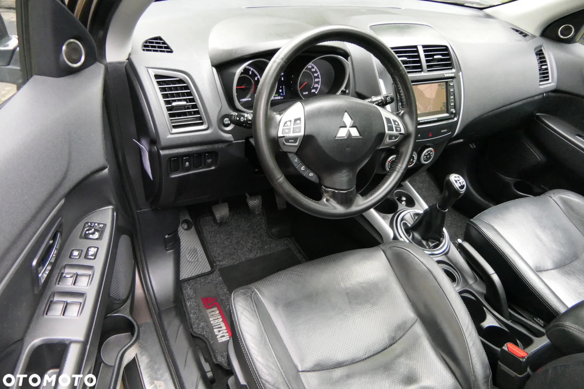 Mitsubishi ASX 1.6 2WD Instyle - 17