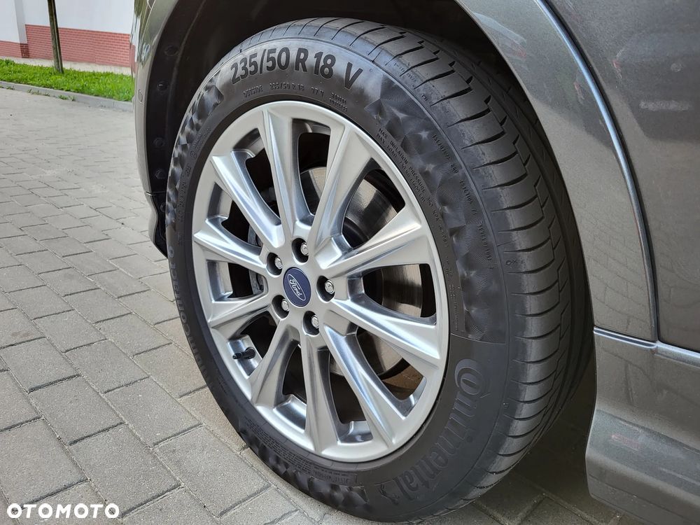 Ford Kuga 2.0 TDCi 4x4 Vignale - 25