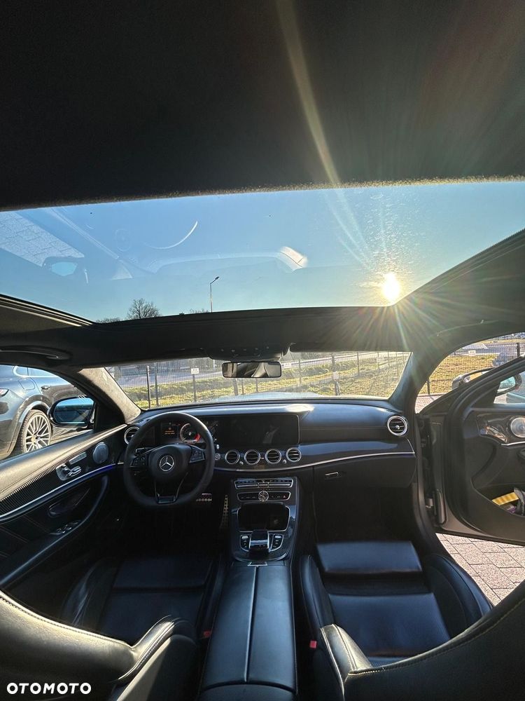 Mercedes-Benz Klasa E - 8