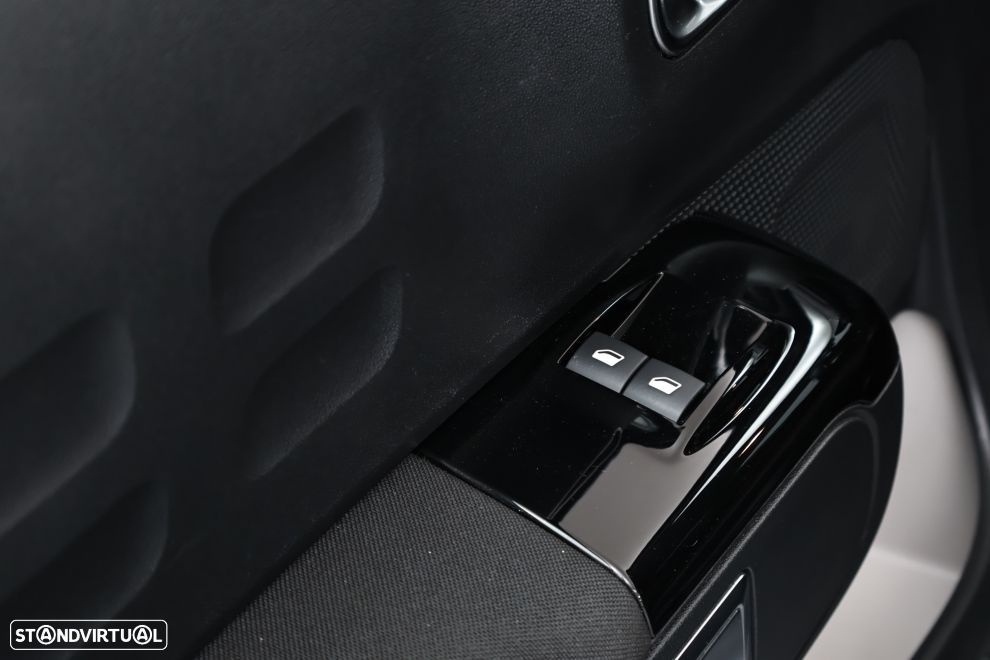 Citroën C3 1.2 PureTech Plus - 22