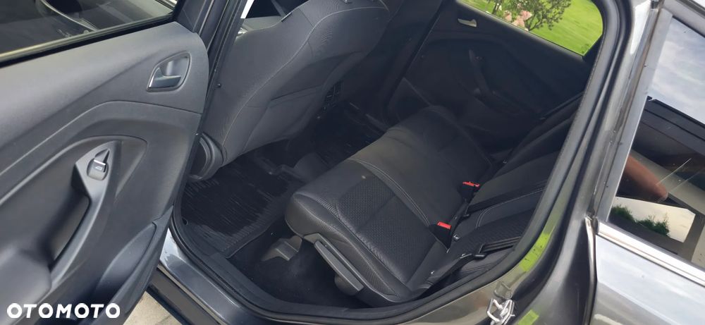 Ford Kuga 1.5 EcoBoost 2x4 Business Edition - 21