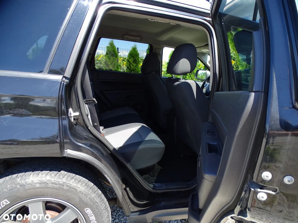 Jeep Grand Cherokee - 9