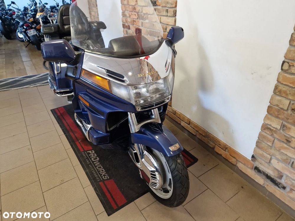 Honda GL - 38