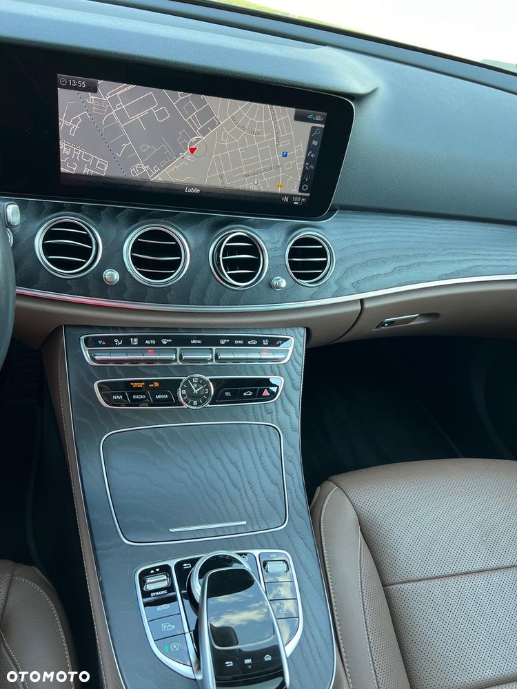 Mercedes-Benz Klasa E 400 d 4Matic T All-Terrain 9G-TRONIC Exclusive - 17