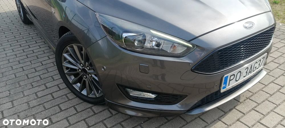 Ford Focus 2.0 TDCi ST-Line Black ASS PowerShift - 9