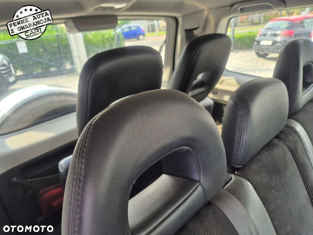 Mitsubishi Pajero - 19