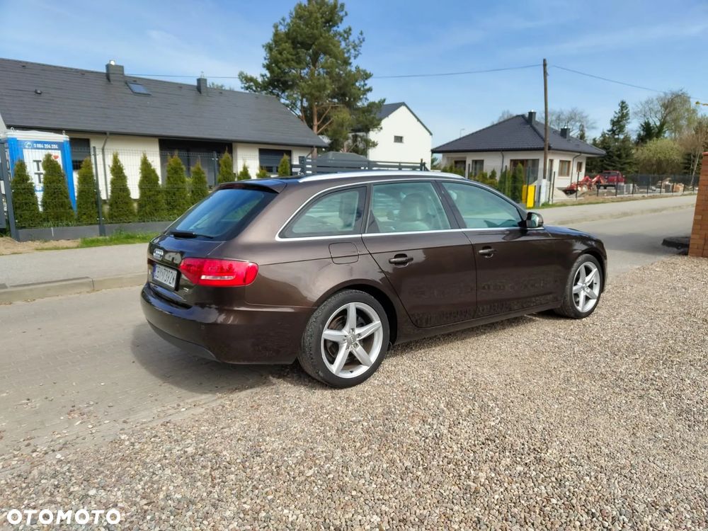 Audi A4 Avant 2.0 TDI - 25