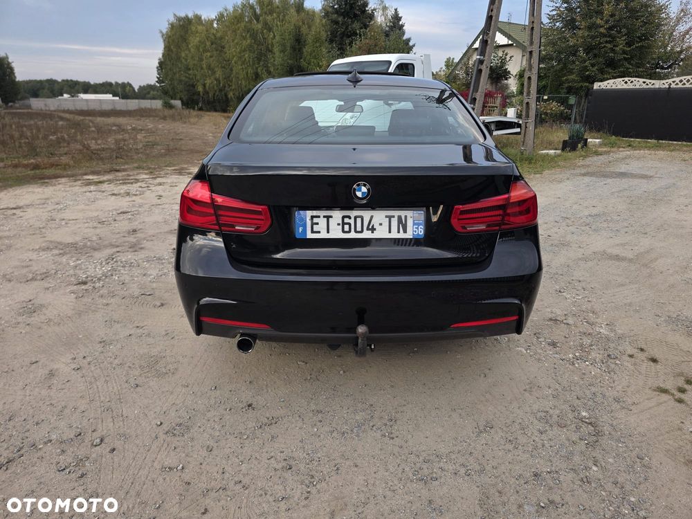 BMW Seria 3 318i Edition M Sport Shadow - 39