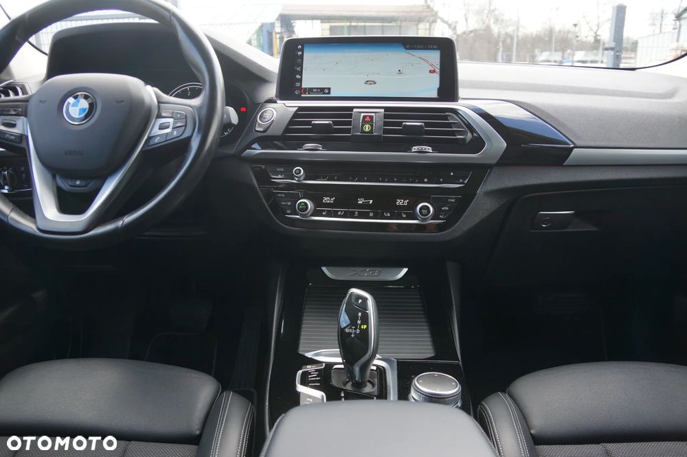 BMW X3 xDrive20d - 13