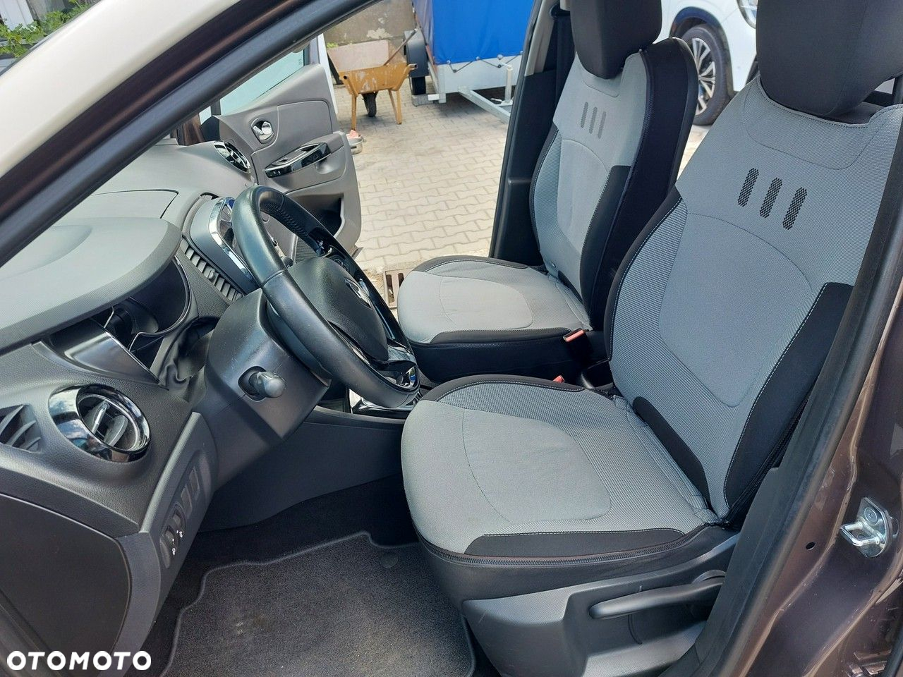 Renault Captur - 11