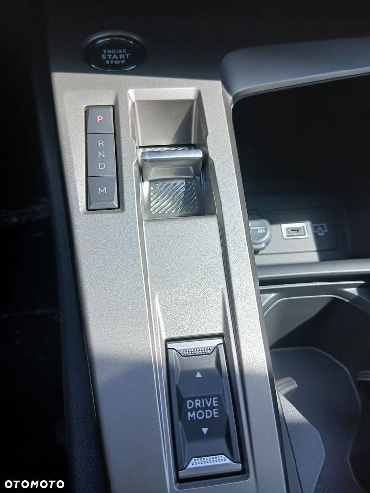 Peugeot 408 1.2 PureTech Allure S&S EAT8 - 11