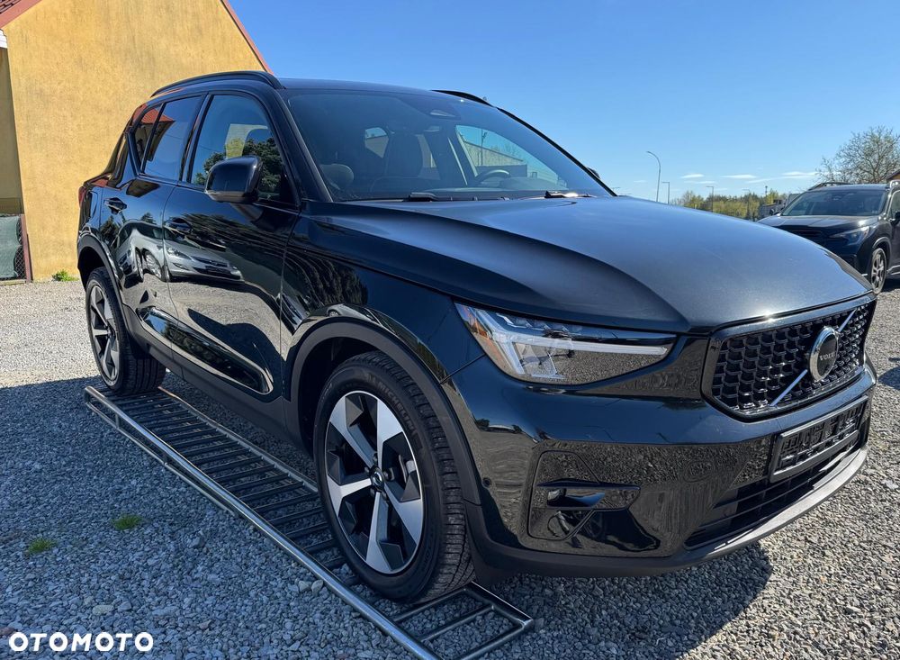 Volvo XC 40 B5 AWD Ultimate Dark - 6