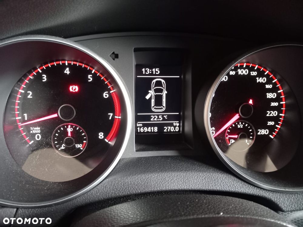 Volkswagen Golf - 24