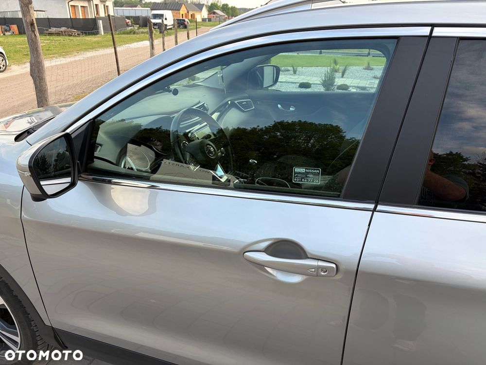 Nissan Qashqai 1.3 DIG-T N-Connecta - 15