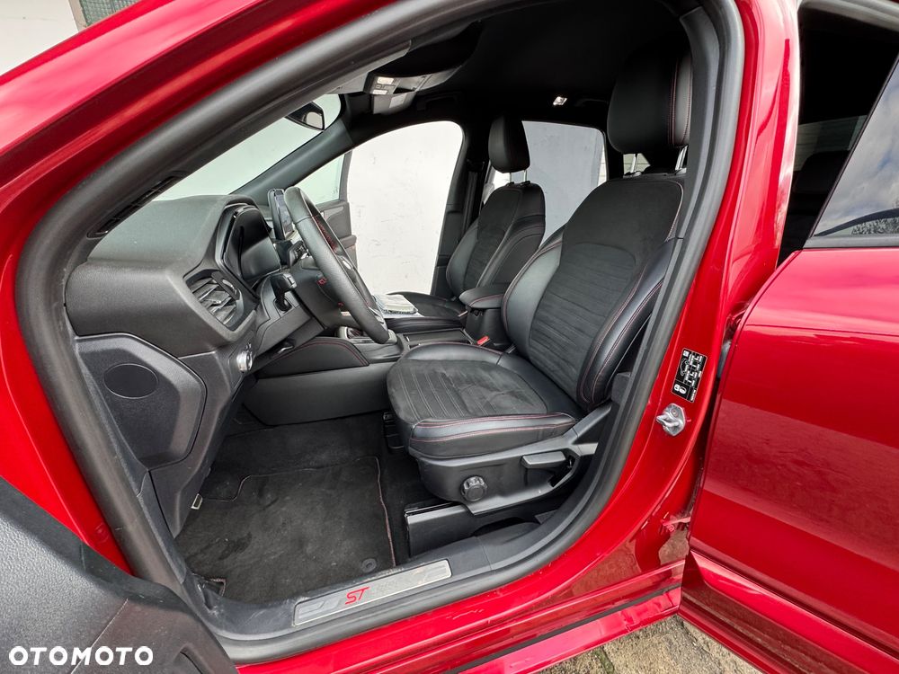 Ford Kuga 1.5 EcoBoost FWD ST-Line X - 16