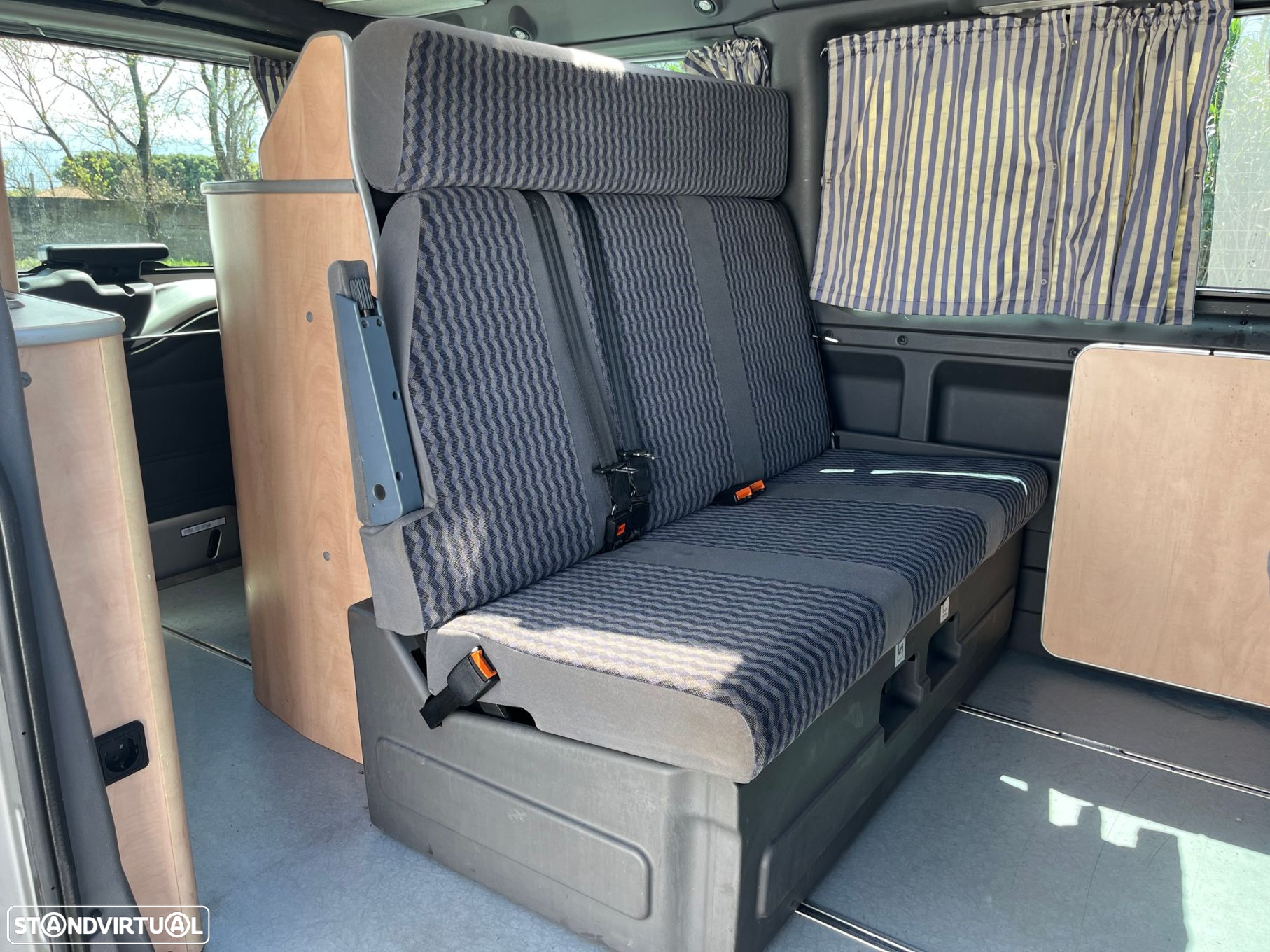 Ford Transit Outro - 17