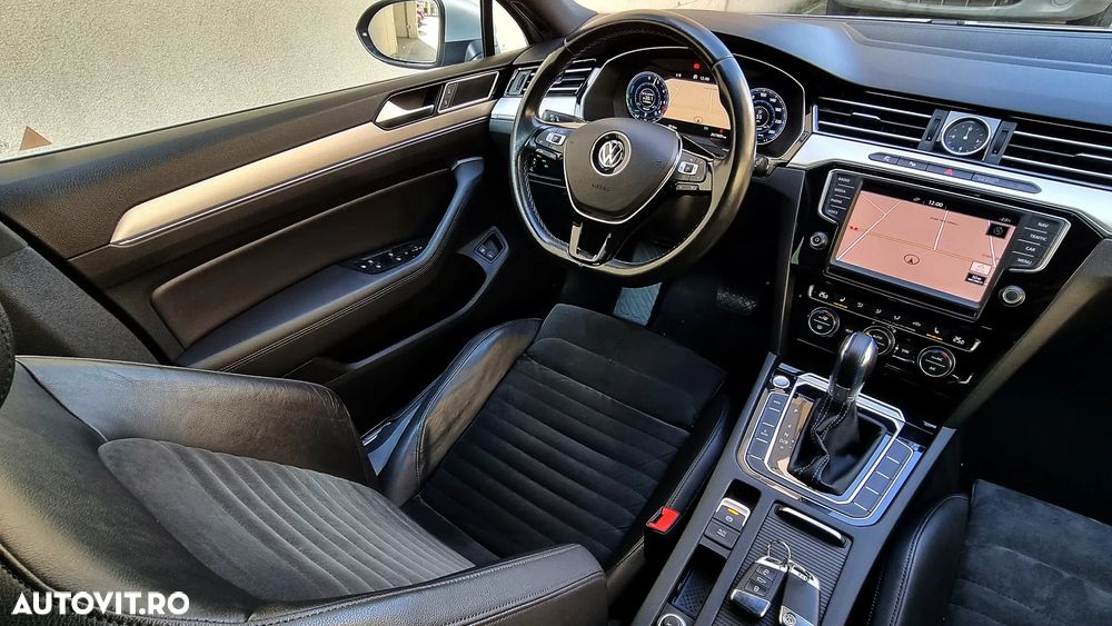 Volkswagen Passat - 29