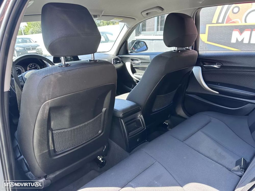 BMW 116 d Sport Line - 29