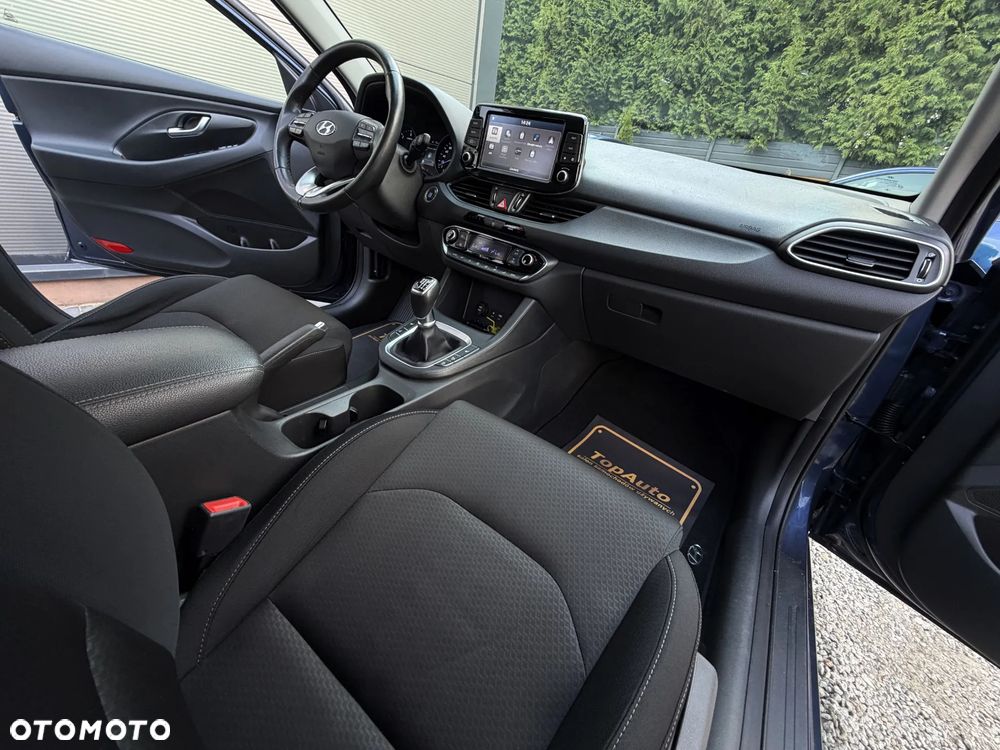 Hyundai i30 1.6 CRDi BlueDrive Go - 30
