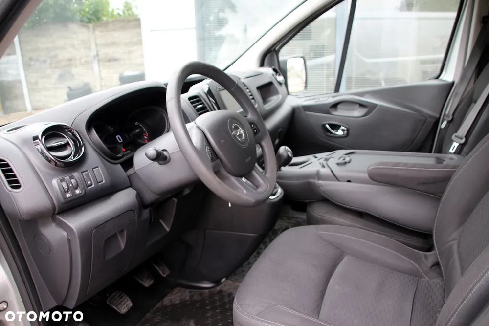 Opel VIVARO - 16