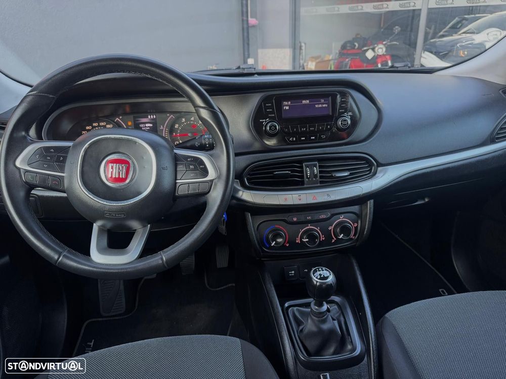 Fiat Tipo Station Wagon 1.4 Easy - 8
