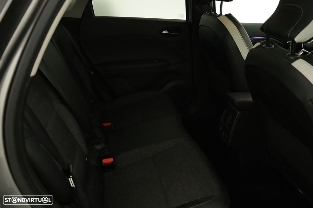 Renault Captur 1.0 TCe Techno Bi-Fuel - 24