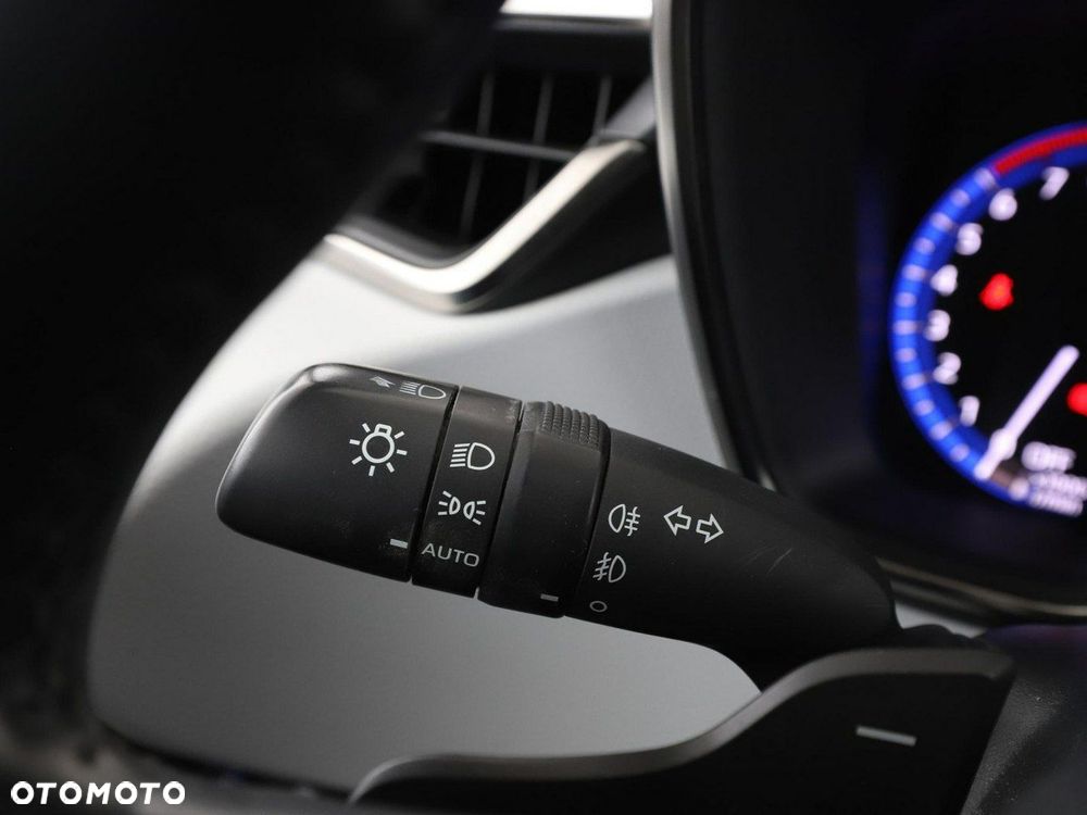 Toyota Corolla 2.0 Hybrid Executive - 34