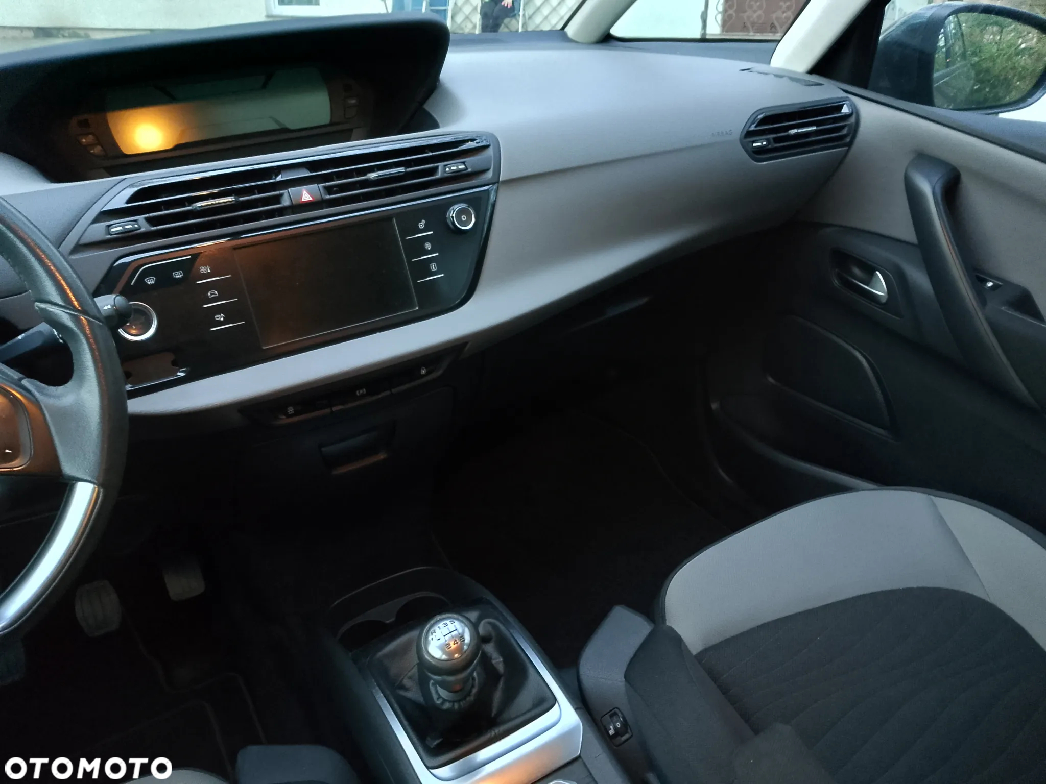 Citroën C4 Picasso 1.2 PureTech Attraction - 11