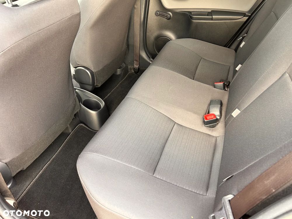 Toyota Yaris 1.33 VVT-i - 12