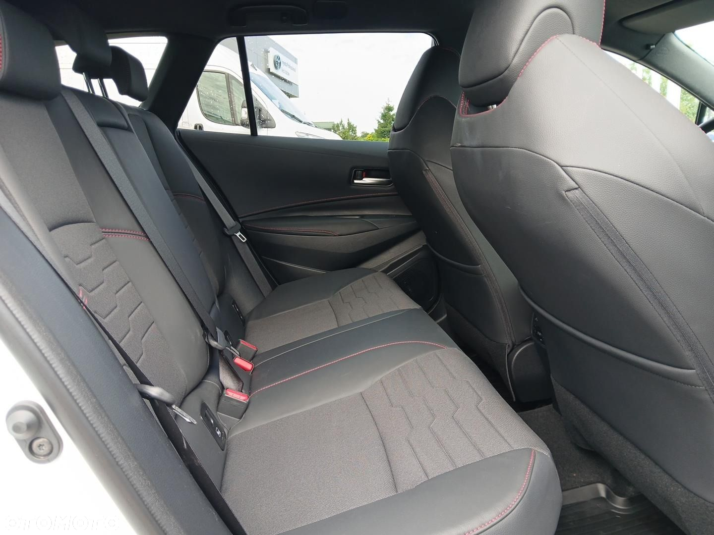 Toyota Corolla 1.8 Hybrid GPF Executive - 11