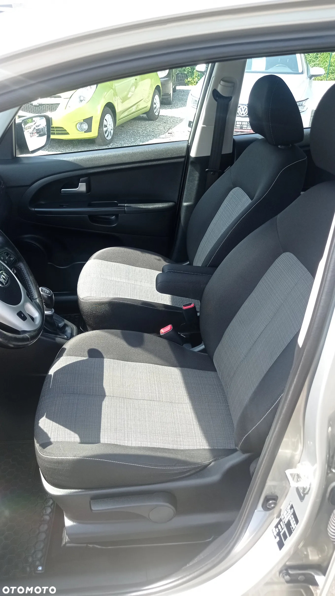 Kia Venga 1.4 Business Line - 11