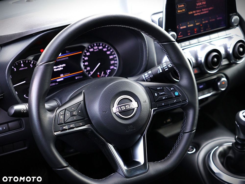 Nissan Juke 1.0 DIG-T Tekna - 23