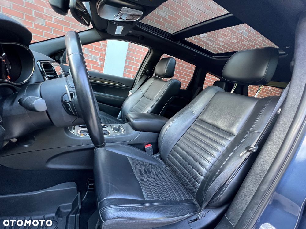 Jeep Grand Cherokee - 11