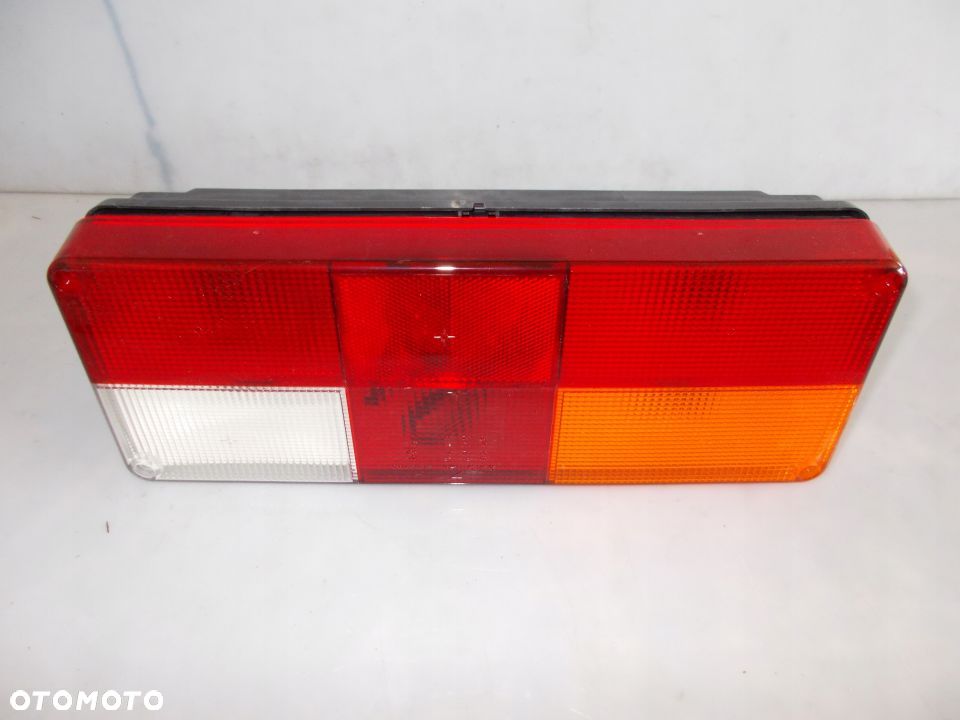 LAMPA TYLNA LEWA IVECO EUROTECH - 1