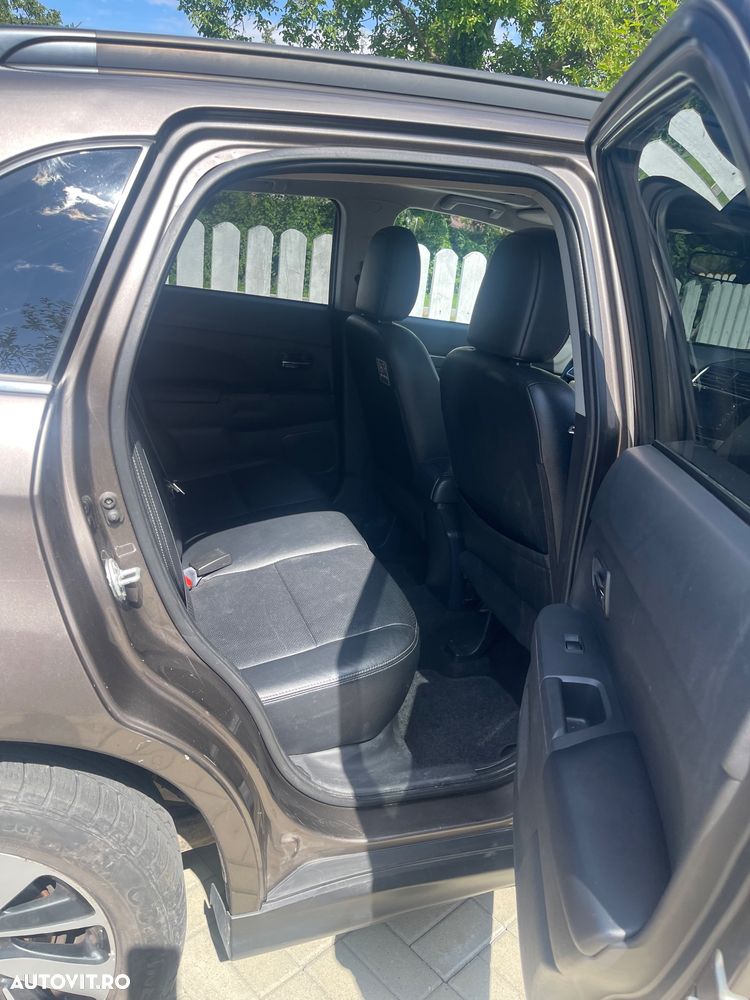 Mitsubishi ASX - 8