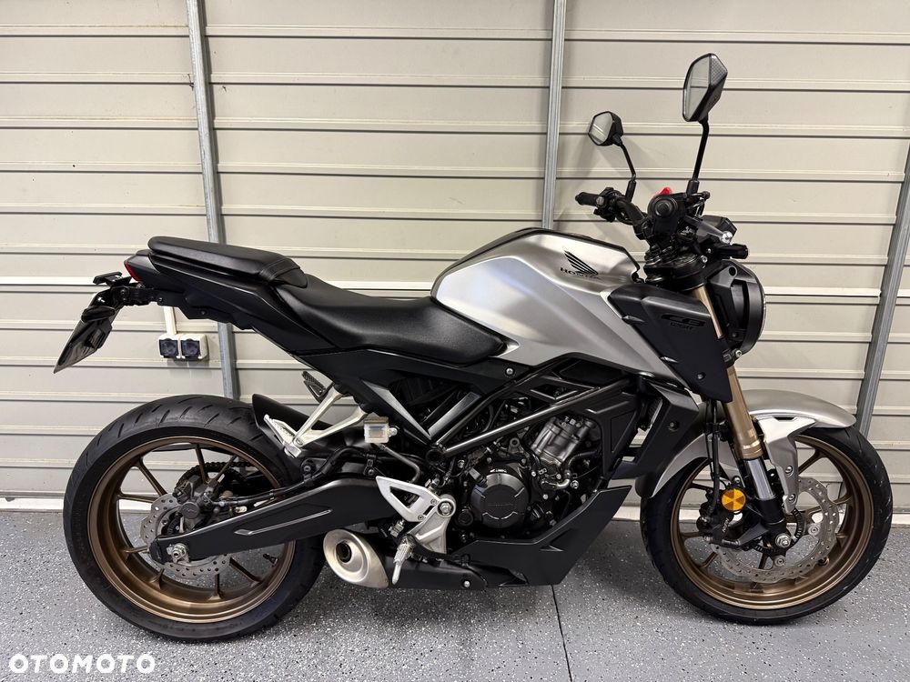 Honda CB - 3