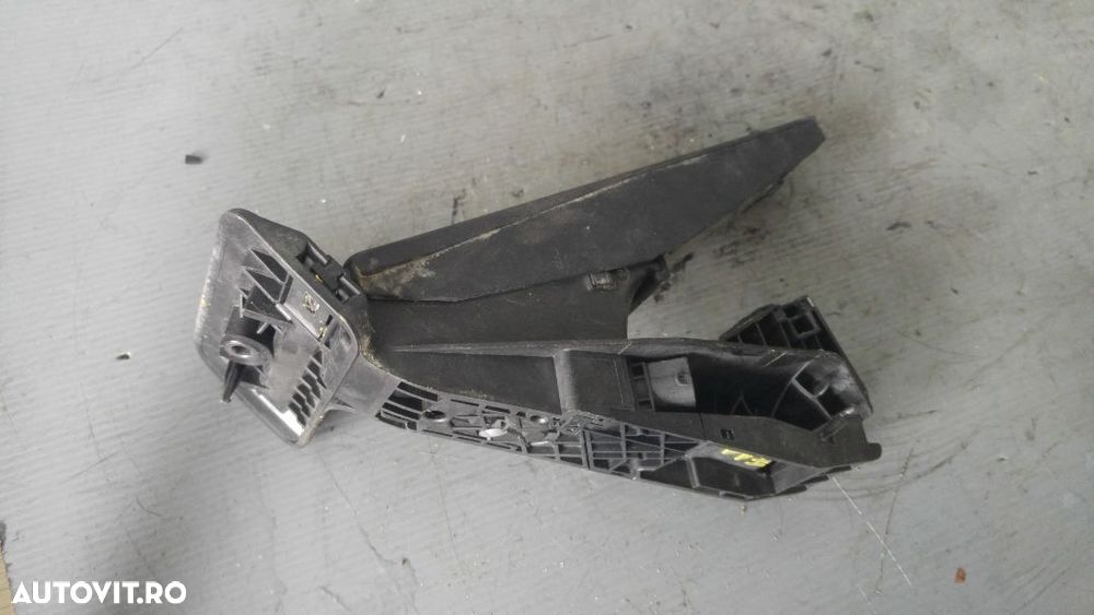 pedala acceleratie bmw serie 5 f10 f11 3542685857402 - 2