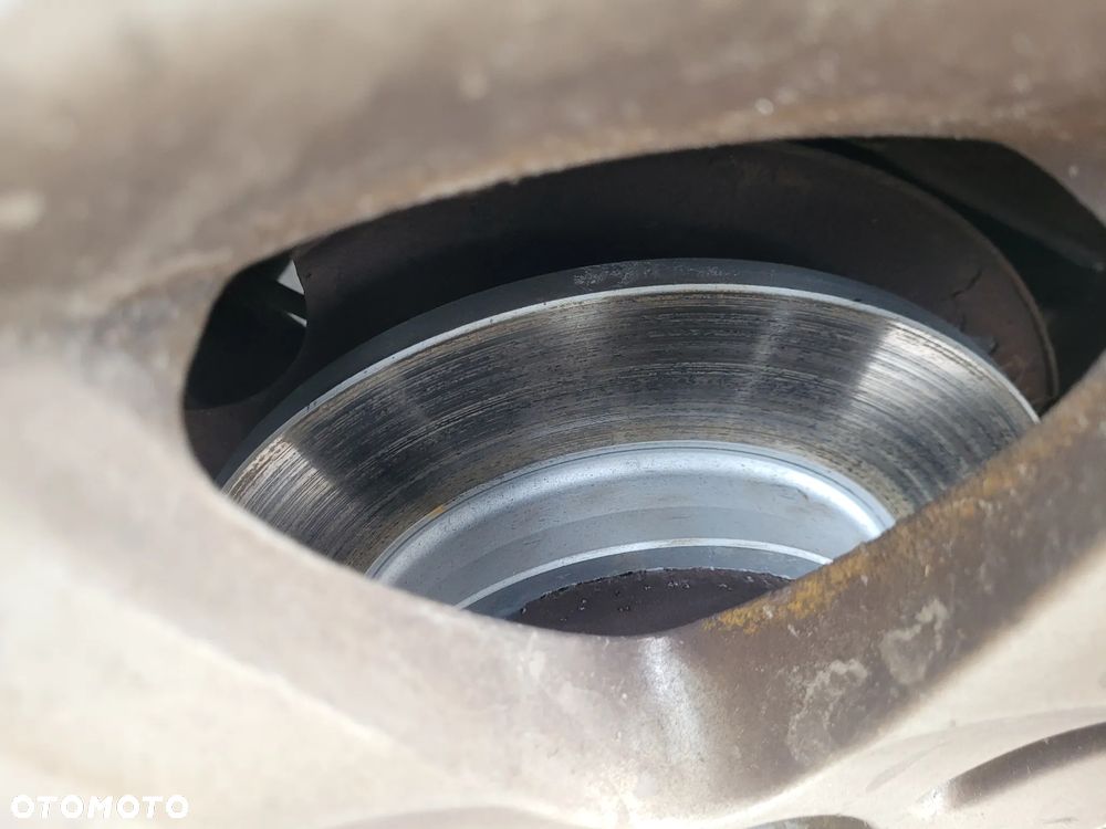 Peugeot 5008 HDI 150 Business-Line - 23