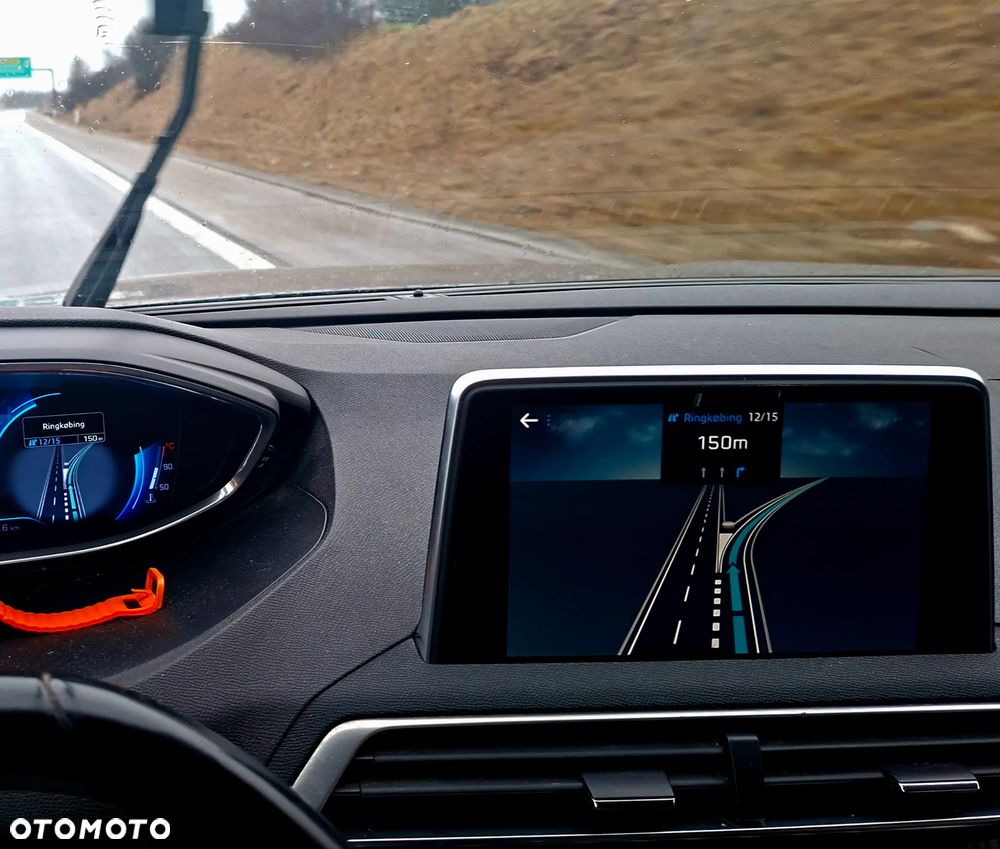 Peugeot 3008 1.6 BlueHDi Active S&S EAT6 - 20