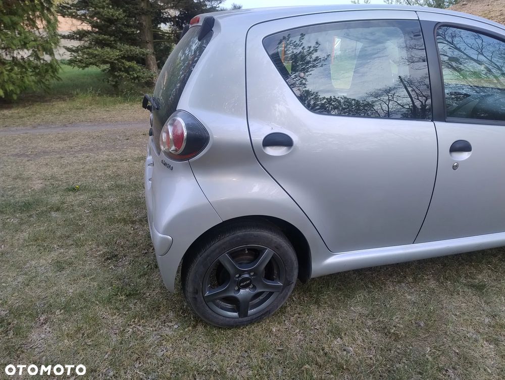Toyota Aygo 1.0 VVT-i Terra EU5 - 16