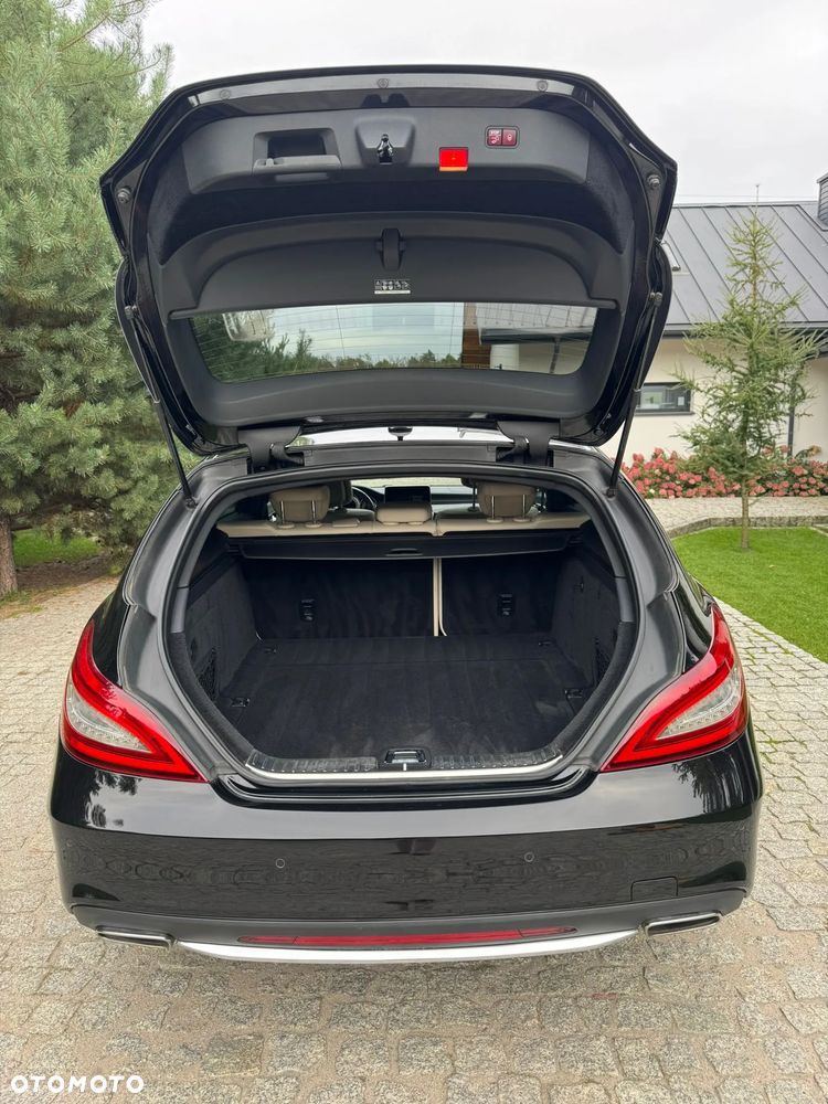 Mercedes-Benz CLS 350 d 4-Matic - 16