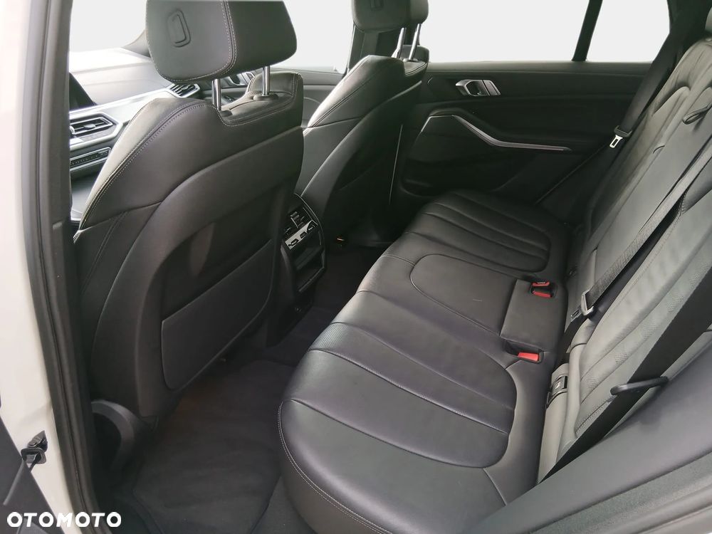 BMW X5 xDrive25d - 32