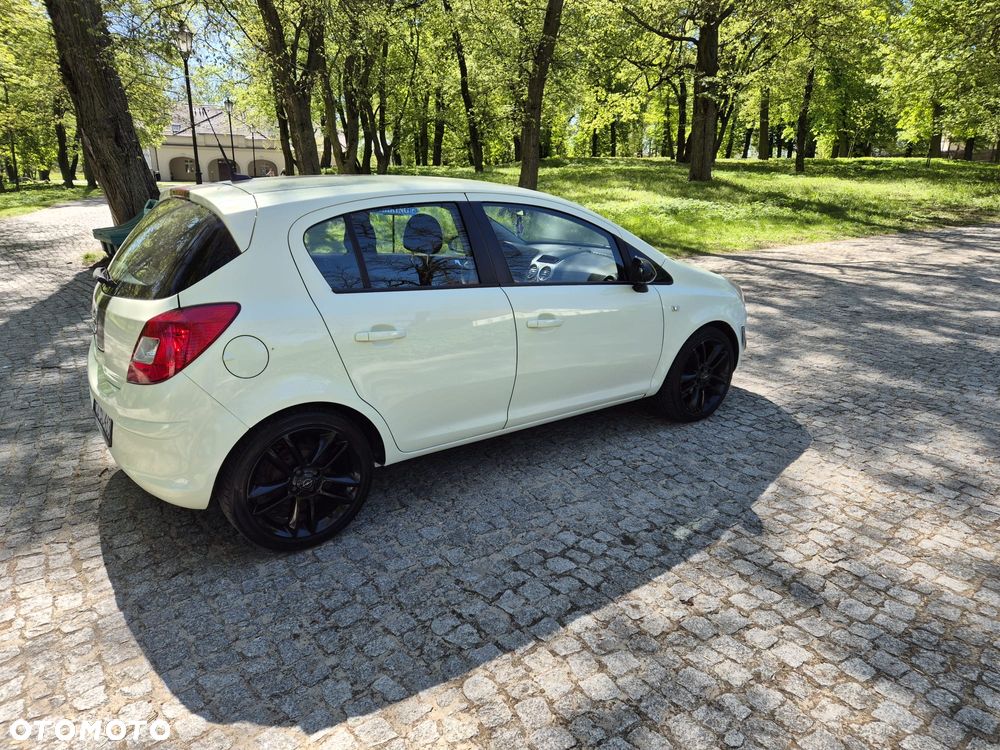 Opel Corsa 1.2 16V Enjoy - 5