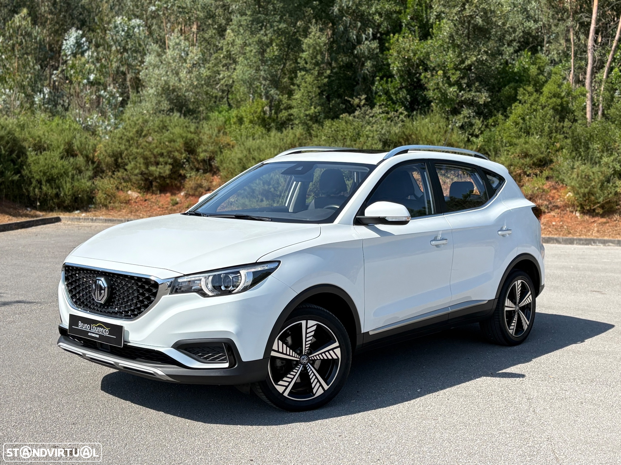 MG ZS EV 44.5 kWh Luxury - 3