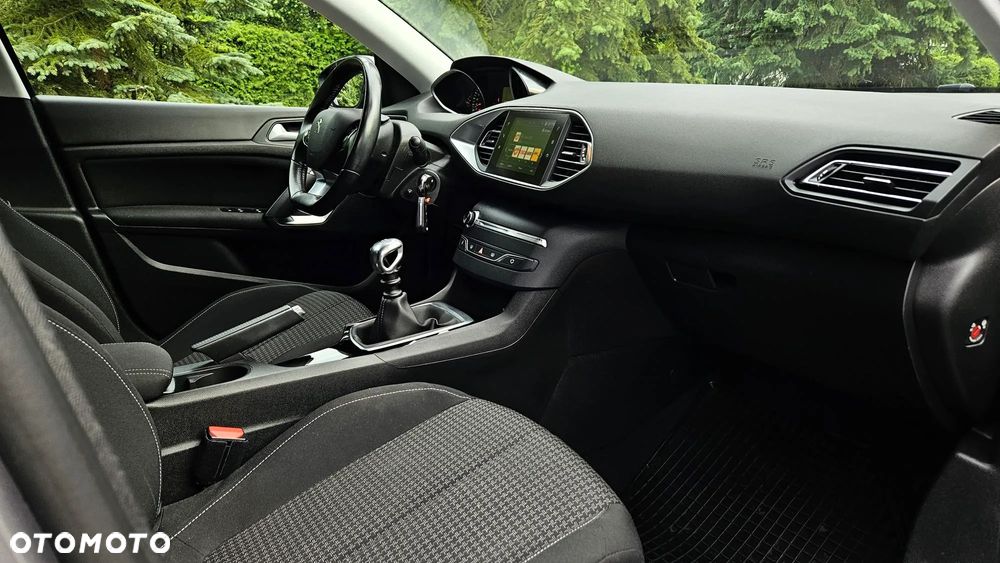 Peugeot 308 1.5 BlueHDi Allure Pack S&S - 12